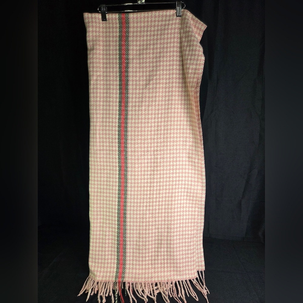 Pink & White Houndstooth Scarf